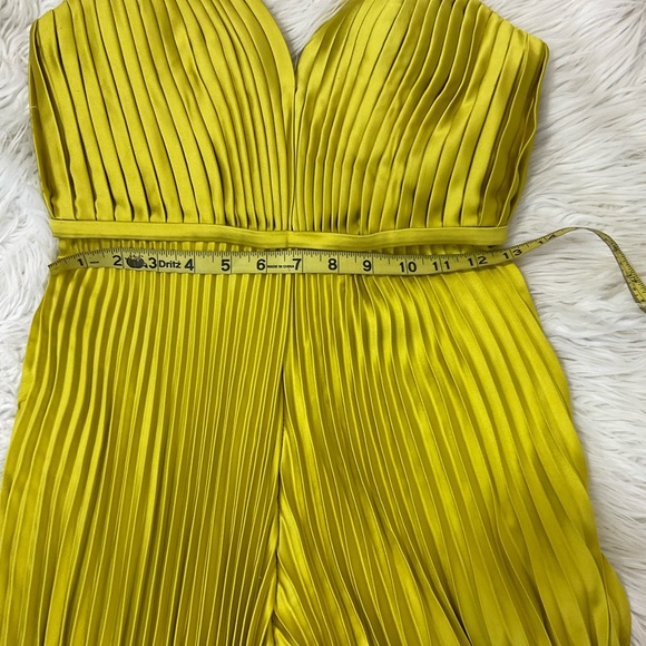 NEW Ieena Mac Duggal Chartreuse 23619 Pleated Wide Leg Open Back Jumpsuit Size 2 - Picture 12 of 16